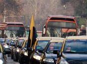 Taxistas convocan paro nacional tras rechazo polémica “Ley Uber”