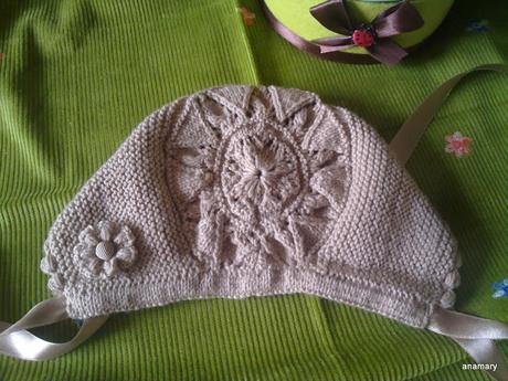 conjunto bebe:capotita y chaqueta