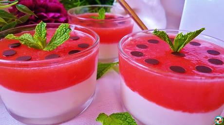 Vasos de yogur y sandía