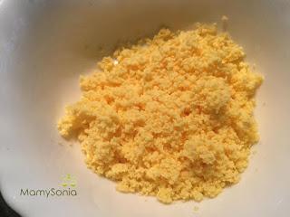 HUEVOS RELLENOS CON THERMOMIX