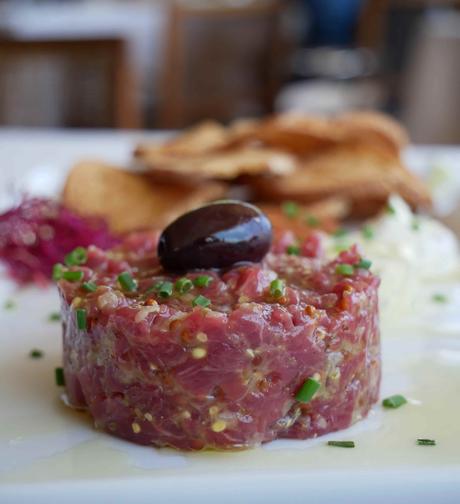 Hostal La Plaça: 75 años de historia.