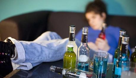 Alcoholismo Alcohol en la adolescencia