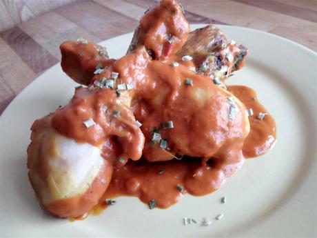 Muslos de pollo en salsa de pimientos - Pollo ai peperoni - Chicken red pepper cream sauce recipes
