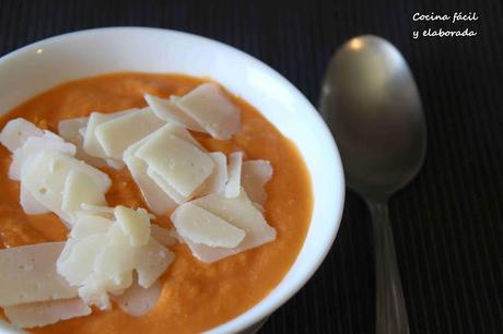 SALMOREJO CON PARMESANO