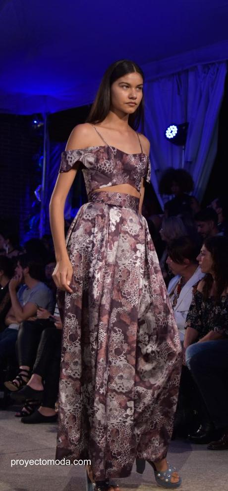 Alexia Ulibarri Presenta Su Colección “Flora” En El Acuario Michin Alexia Ulibarri Presenta Su Colección “Flora” En El Acuario Michin