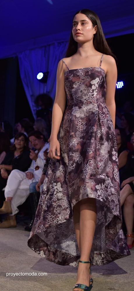 Alexia Ulibarri Presenta Su Colección “Flora” En El Acuario Michin Alexia Ulibarri Presenta Su Colección “Flora” En El Acuario Michin