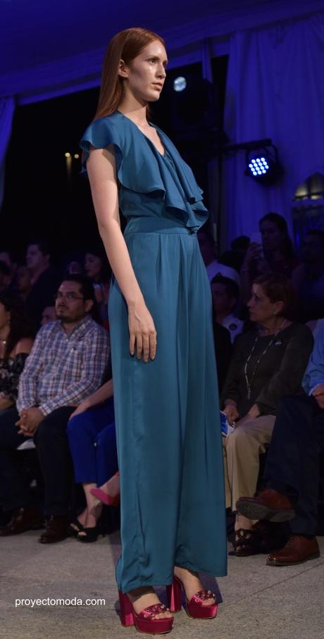 Alexia Ulibarri Presenta Su Colección “Flora” En El Acuario Michin Alexia Ulibarri Presenta Su Colección “Flora” En El Acuario Michin