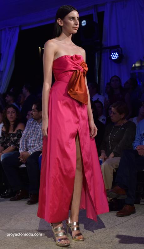 Alexia Ulibarri Presenta Su Colección “Flora” En El Acuario Michin Alexia Ulibarri Presenta Su Colección “Flora” En El Acuario Michin