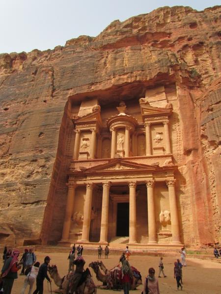 El tesoro de Petra. de día y de noche. Jordania