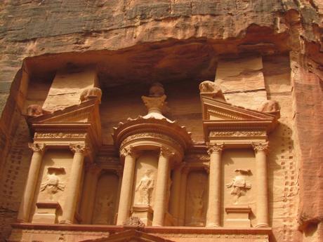 El tesoro de Petra. de día y de noche. Jordania