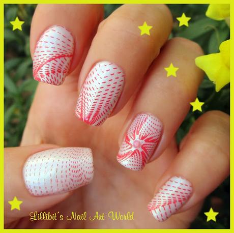 Manicura con el esmalte para estampar Watermelon Red de Kads (y látex líquido Kads)