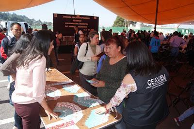 RECIBEN INTEGRANTES DE COMUNIDADES DE ORIGEN OTOMÍ, ASESORÍA JURÍDICA Y SE LES EXPLICA EL PROCESO DE ATENCIÓN.