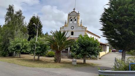 Trabajos de limpieza y restauración en Carda, Villaviciosa, Camino del Norte.