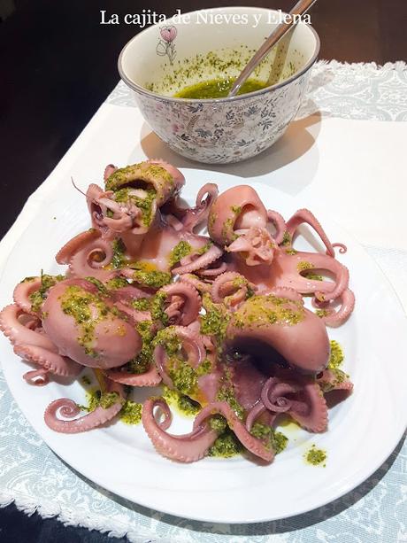 Pulpitos con mojo verde y la cocción perfecta Pulpitos con mojo verde y la cocción perfecta