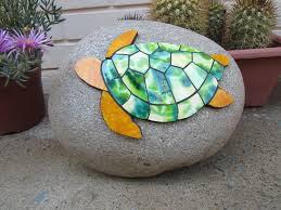 Tutorial aprende cómo decorar piedras con la técnica de mosaico