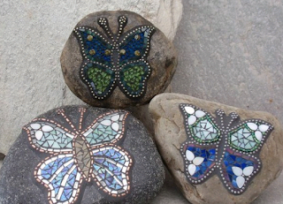 Tutorial aprende cómo decorar piedras con la técnica de mosaico