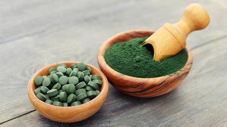 Espiruluna: proteínas y nutrientes en verde