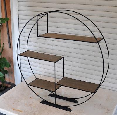 Mesa nº 6 , nº 7 y un palet