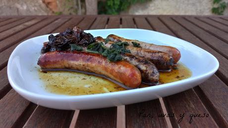 Salchichas asadas con tomates y balsámico (tradicional o Crock-Pot)