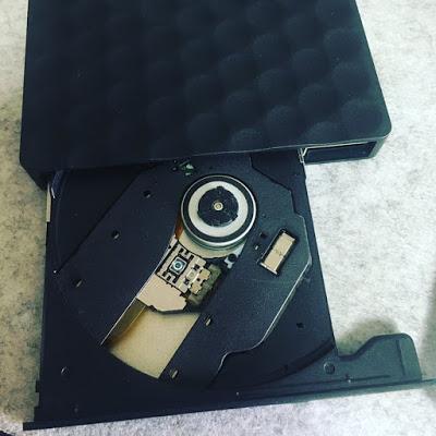 grabador externo, dvd, dvd externo, cd, cd externo, piaek, 