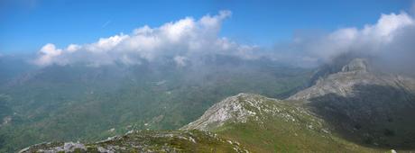 Peña Gradura por la Senda L'Gabitu y la Mucherina Peña Gradura por la Senda L'Gabitu y la Mucherina