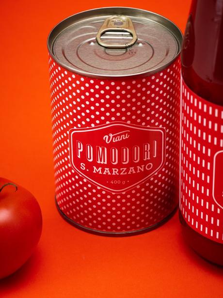 Un bonito packaging retro para una marca de salsas de tomate