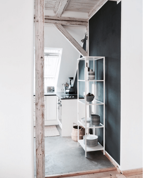 vigas en el techo suelo de cemento pilares de madera muebles de diseño estilo minimalista estilo minimal nórdico decoración texturas decoración en blanco vigas en el techo suelo de cemento pilares de madera muebles de diseño estilo minimalista estilo minimal nórdico decoración texturas decoración en blanco