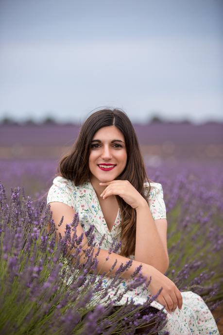 Gal meets lavender fields (OOTD)