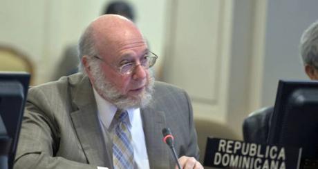 Danilo designa a Pedro Verges embajador en Canadá.