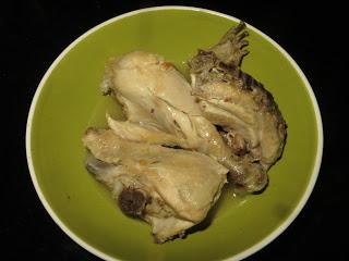 POLLO GUISADO AL LIMÓN