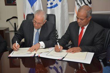 FEDA y DIGECOOM acuerdan iniciativas a favor proyectos Visitas Sorpresa.