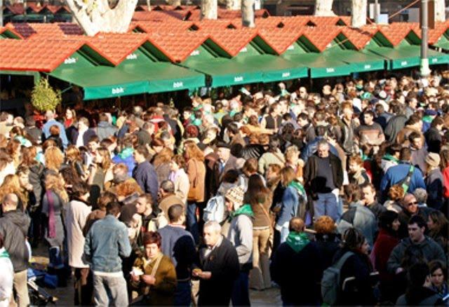 MERCADOS  Y FERIAS.-