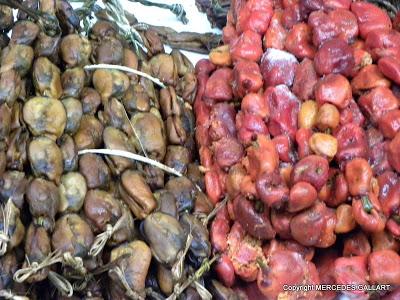 CHILE: EL MERCADO DE MARISCO EN PUERTO MONTT