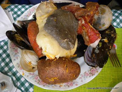 CHILE: EL MERCADO DE MARISCO EN PUERTO MONTT