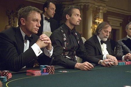 Cine en serie – Casino Royale