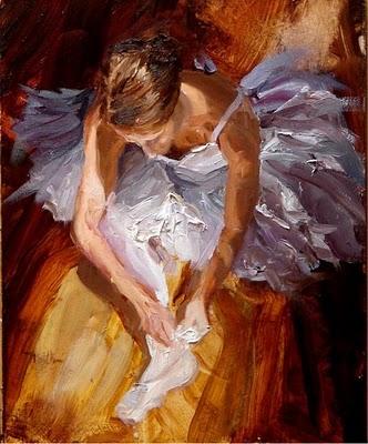 De fina cintura y pies diminutos...