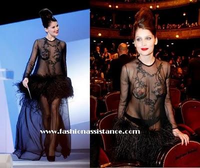 Laetitia Casta causa sensación en Los Premios César. ¿Te gusta o te disgusta?