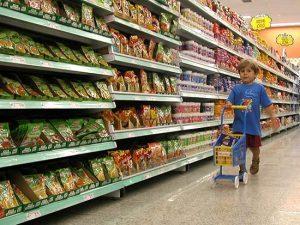 Si toda tu alimentación proviene del supermercado, pronto la enfermedad llamará a tu puerta sin previo aviso.