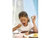 hijo necesita desayunar