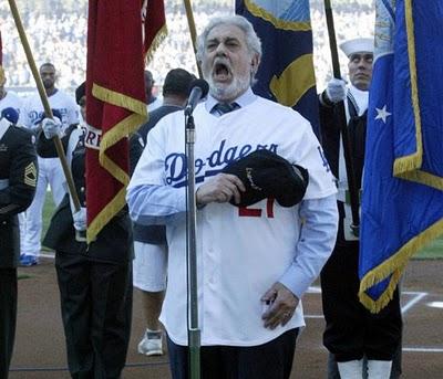 BEISBOL CON OPERA EN LOS ANGELES