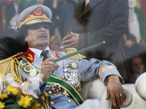 Varios muertos por disparos de fuerzas leales a Gadafi contra manifestantes en Trípoli