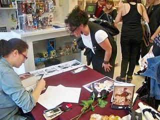 .:Crónica sesión de firmas en OtakuCenter Pontevedra, Gracias!:.