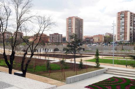 Madrid Río.  Un nuevo Madrid para todos los ciudadanos. Ayuntamiento de Madrid. (Más fotos oficiales haciendo 