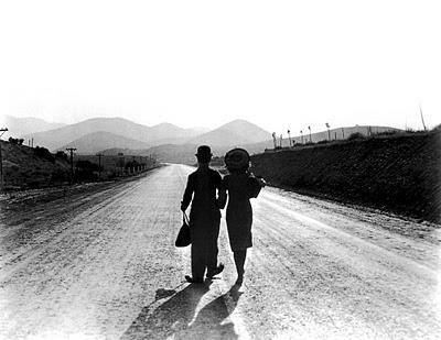 CINEFÓRUM DE SOBREMESA (porque el cine nos alimenta...)Hoy: Luces de la ciudad, (Charles Chaplin, 1931)