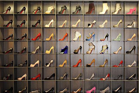 Saludando entre “Tacones y Sombras”