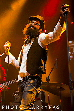 Crónica Concierto Dos Bandas y Un Destino: Los Coronas + Arizona Baby Bilbao 2011 por Larrypas