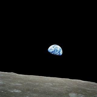 la tierra desde la luna
