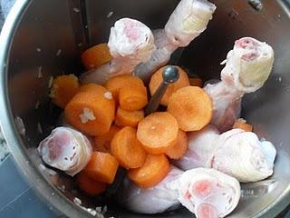 MUSLOS DE POLLO GUISADOS