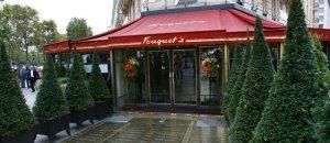 En Fouquet’s, Que reste-t-il de nos amours…