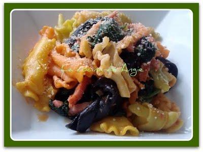 PASTA TRICOLOR CON ESPINACAS
